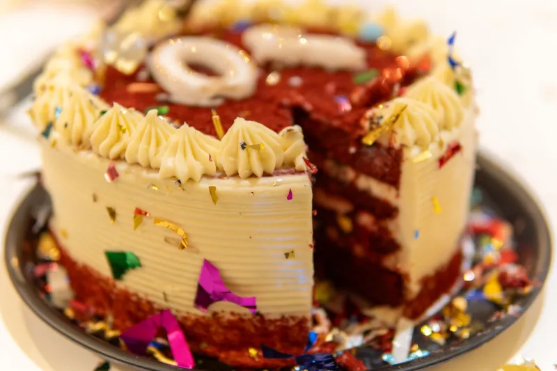 Three Bites to Verdict: The Sneaky Science of a Birthday Cake People Actually Finish
